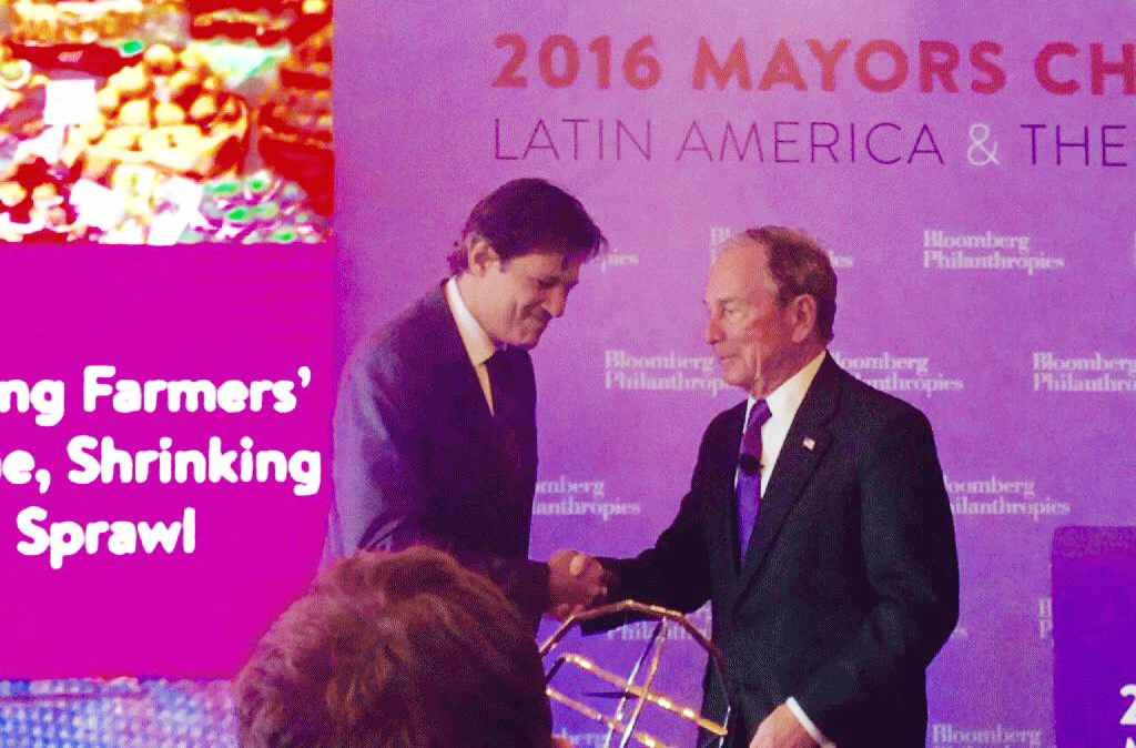 960568-O prefeito Fernando Haddad cumprimenta Michael Bloomberg, presidente da Bloomberg Philantropies
